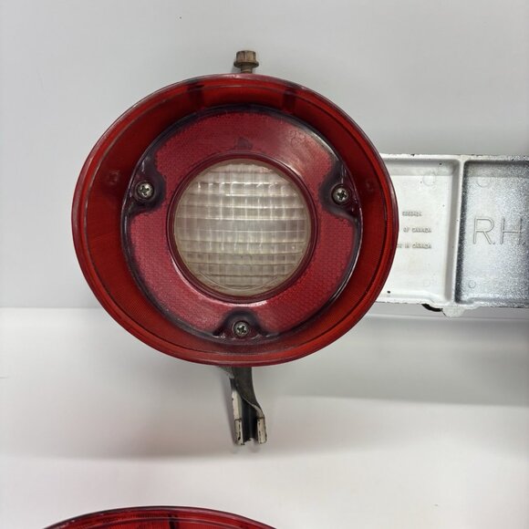 1971 1972 Chevy Chevelle Malibu Tail Light Lamps Lens Housing Backup Taillight - Picture 2 of 16